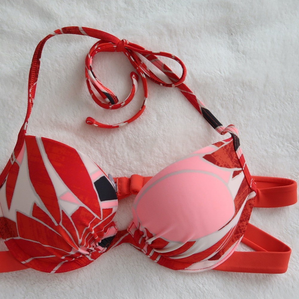 Red Aerie Bikini Top 32B